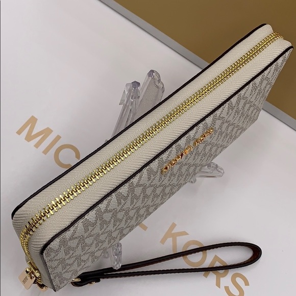 MICHAEL KORS Jet Set Travel Continental Zip Wallet - Picture 8 of 12